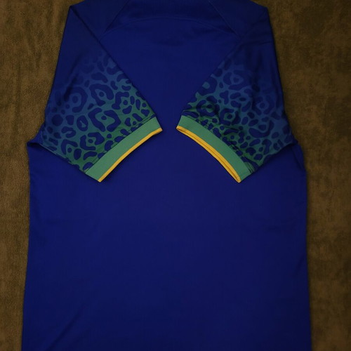 Brasil Jersey size Large like new