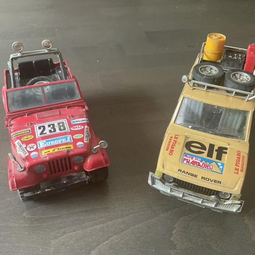 Burago metal toy cars Range Rover and Jeep CJ-7 used