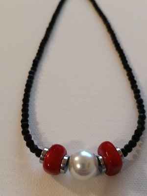 Necklace 3395 new, handmade, black and red