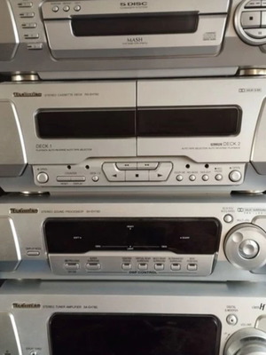 Technics Hi-Fi stereo system like new with 5 Disc CD changer and double cassette