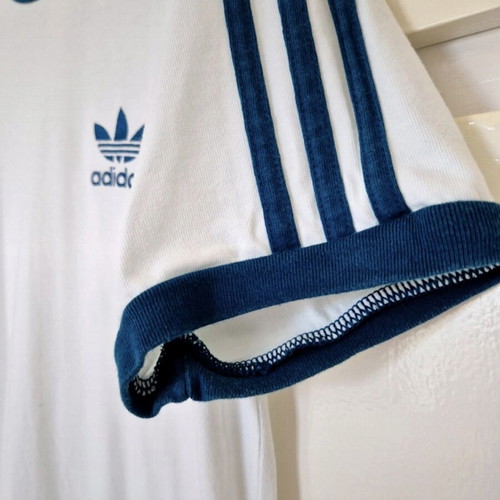 Adidas original T-shirt size XS like new, white