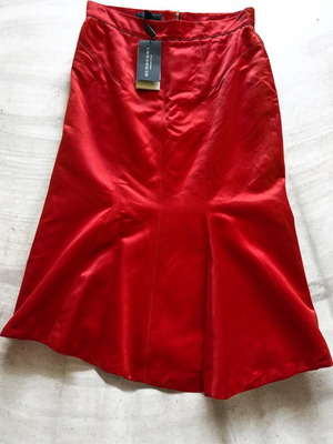 Burberry Prorsum red silk knee-length skirt, new with tags