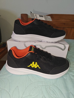 Kappa Logo Boldy Kid sneakers size 39 new, black and white