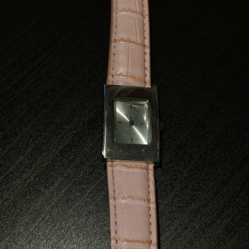 Women's watch new with pink strap