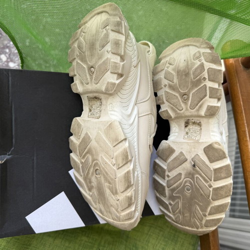 Luigi women's walking shoes size 41 used, white beige