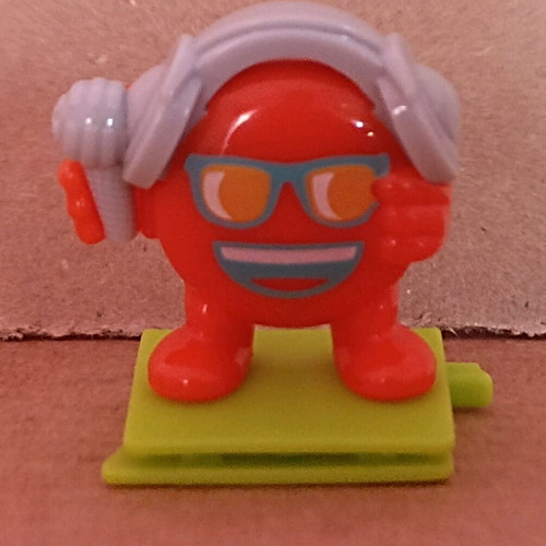 Kinder Joy emoji music 2018 like new