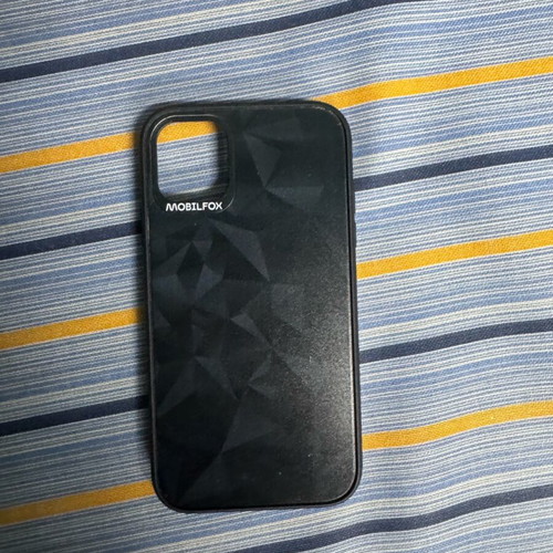 IPhone 11 MobilFox Case like new