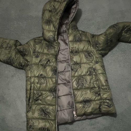 Benetton reversible jacket size 122 cm for 7 years like new, green
