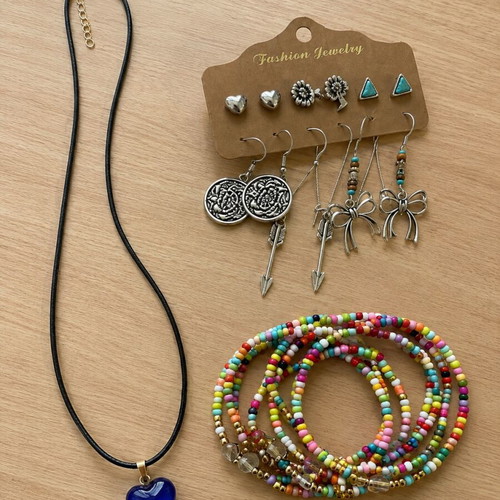 Fashion jewellery set with 6 pairs of earrings, necklace, and 7 handmade bracelets multicolor