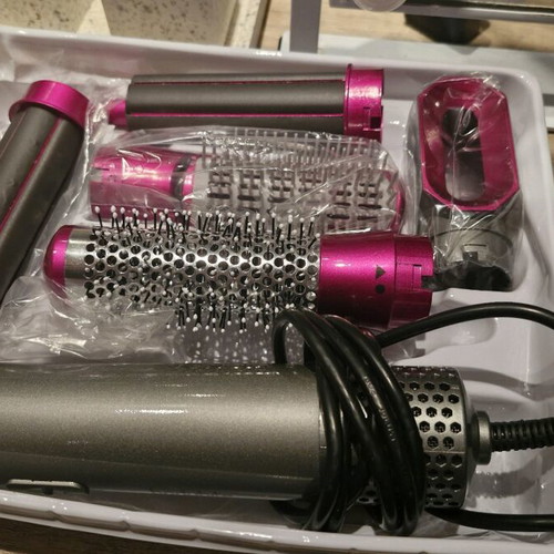 Hair dryer and brush set like new