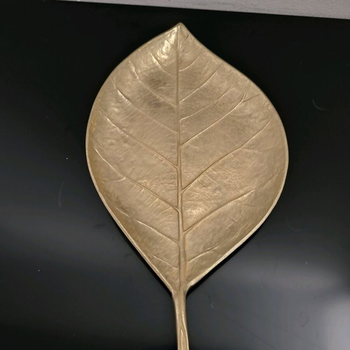 Decorative tray shaped like a feather like new