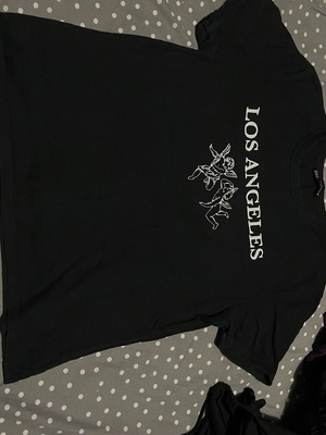 Black Tshirt Zara μέγεθος L, έχει φορεθεί δύο φορές
