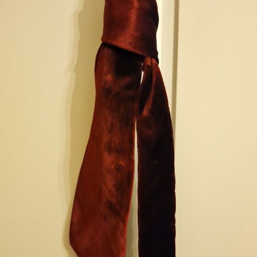 Velvet burgundy tie used, silk and velvet