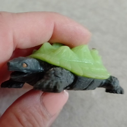 Plastic turtle figures used, set of 5