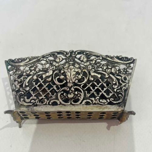 Vintage silver napkin holder used with engraved designs, 800 stamp