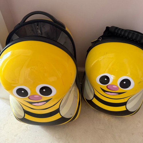 Bartuggi children's suitcase like new, yellow, trolley and backpack
