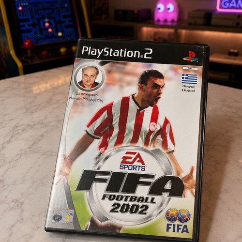 FIFA Football 2002 παιχνίδι PlayStation 2 μεταχειρισμένο, ελληνική έκδοση με Μανώλη Μαυρομμάτη