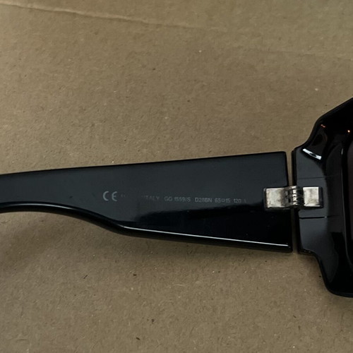 Gucci sunglasses, black