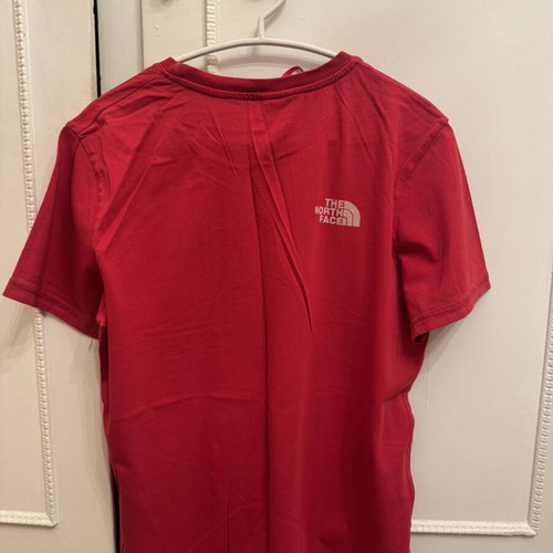 The North Face T-shirt used, size M, red