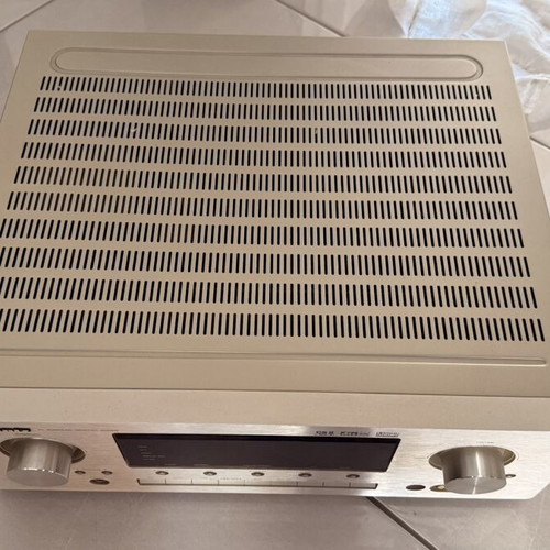 Marantz SR6300 amplifier