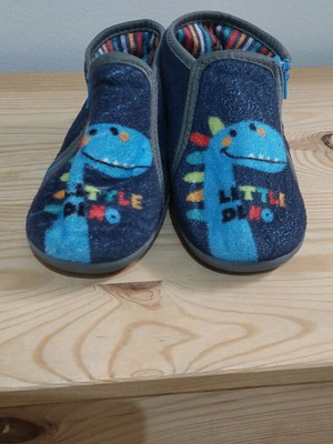 Children's slippers size 27 used, winter house slippers
