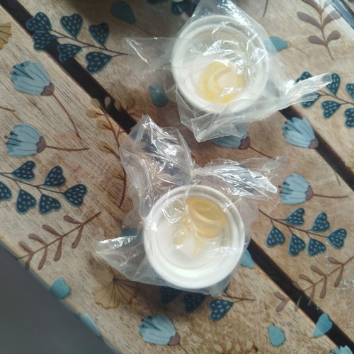 Ameda Double Breast Pump like new with 3 bottles and milk storage bags