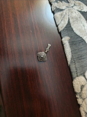 Silver 925 pendant like new