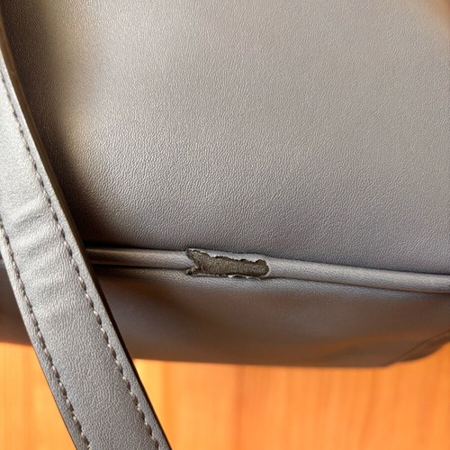 Guess backpack like new, blue and purple, everyday convenient