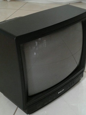 Philips 14" CRT TV used, fully functional with remote