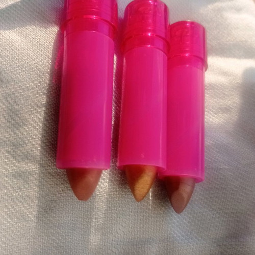 Avon lipstick metallic shades, 3 pieces like new