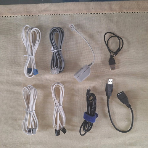 Various cables and accessories like new