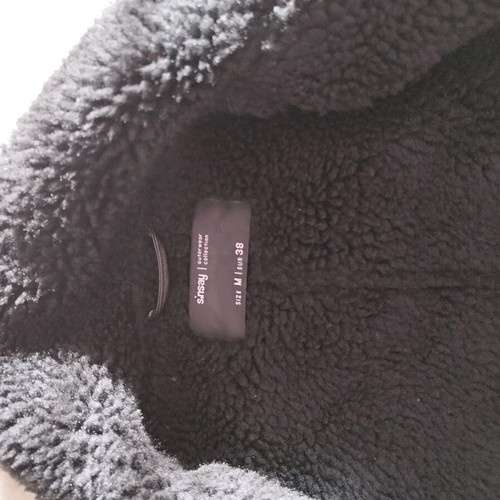 Sinsay black jacket like new with leather texture and fur lining