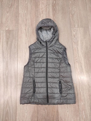 Jean Pascale vest size M 42 like new, gray