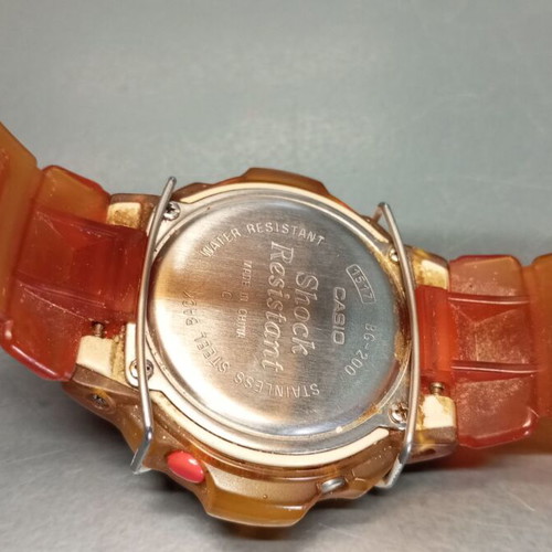 Casio BG-200 women's wristwatch used, orange