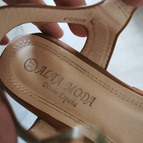 Alta Moda women's platform sandals size 37 like new, tan color