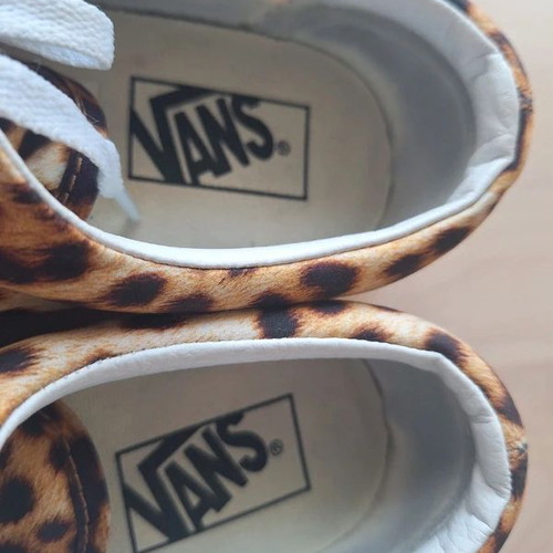 Vans Era Leopard Print Sneakers Like New, Size 37