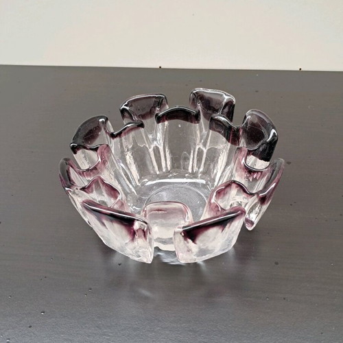 Glass bowl with bicolor effect like new