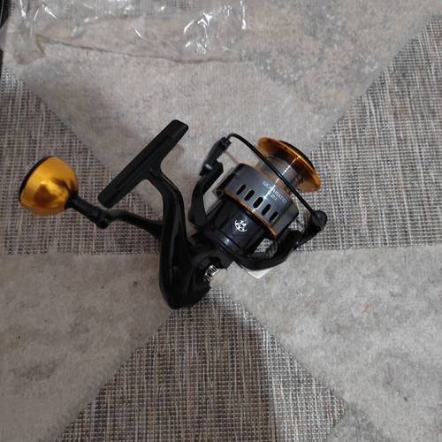 Fishing reel 7000 new in box
