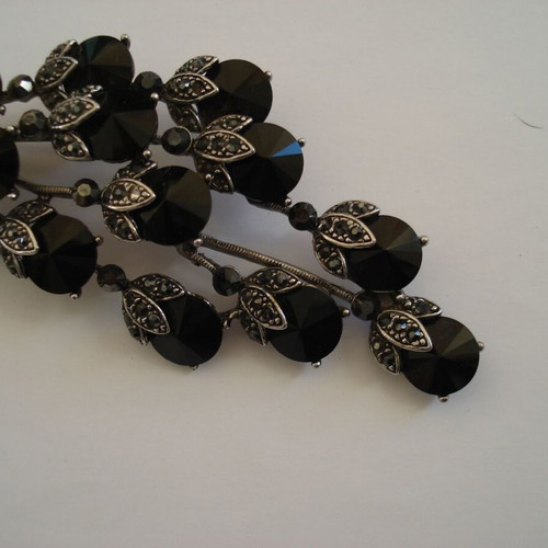 Peacock brooch used with rhinestones