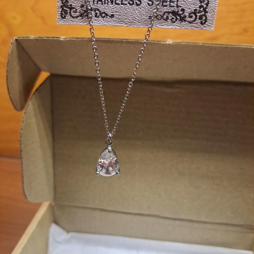 Steel necklace with zircon teardrop new, adjustable