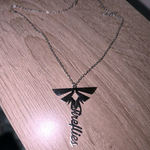 The Last Of Us Fireflies Necklace new, metal pendant with chain
