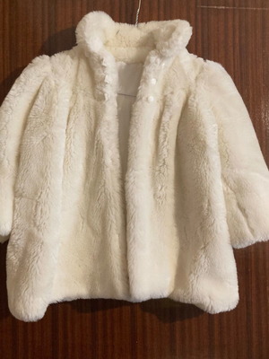 Children's coat synthetic fur for ages 5-7 like new, white