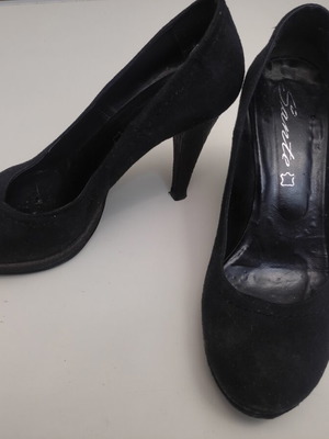 Sante black high heels like new, size 39