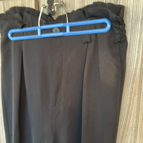 Stradivarius pants used, black, wide fit with elastic waist and belt, size M