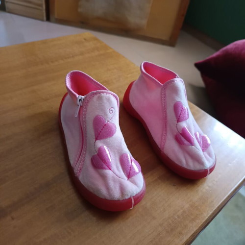 Orchestra winter slippers size 25 like new, anatomical with zipper