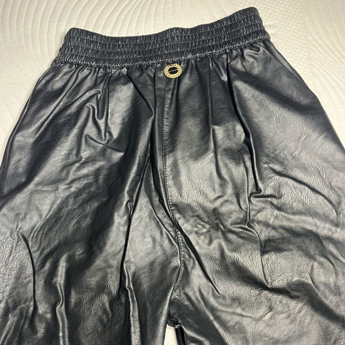 Lynne black pants size S like new with inner lining