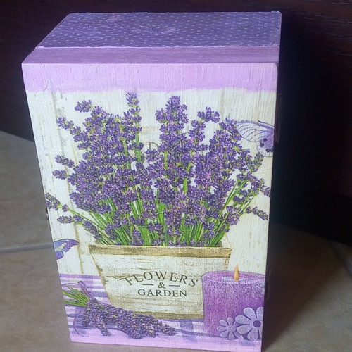 Vintage wooden box decorated with lavender flowers, purple