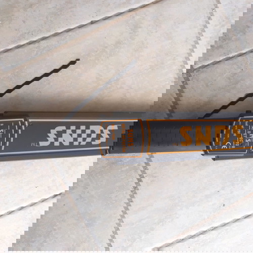 Suns металдетектор с калъф нов