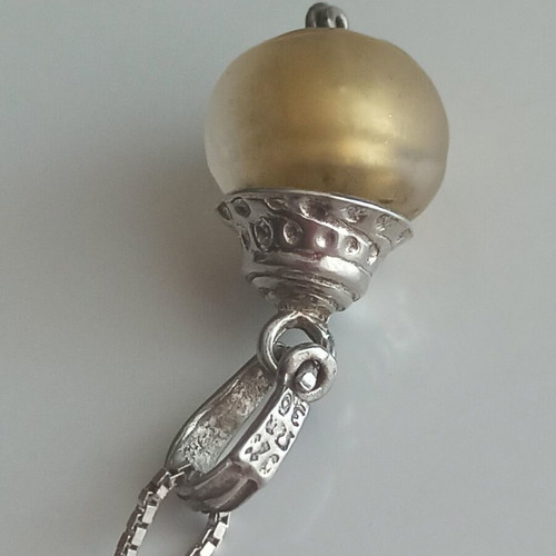 Vintage sterling silver necklace with Murano glass pendant and gold leaf like new