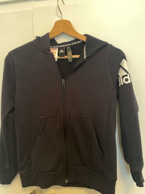 Adidas ζακέτα σαν καινούργια, μέγεθος 134 cm, μαύρο